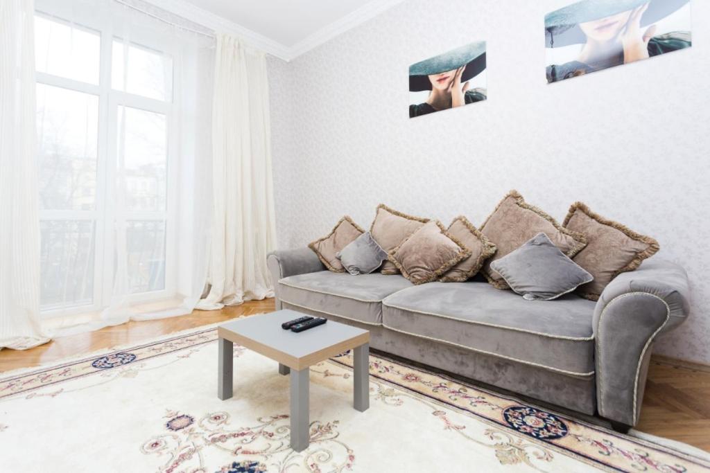 Apartment Lenina 3 明斯克 外观 照片
